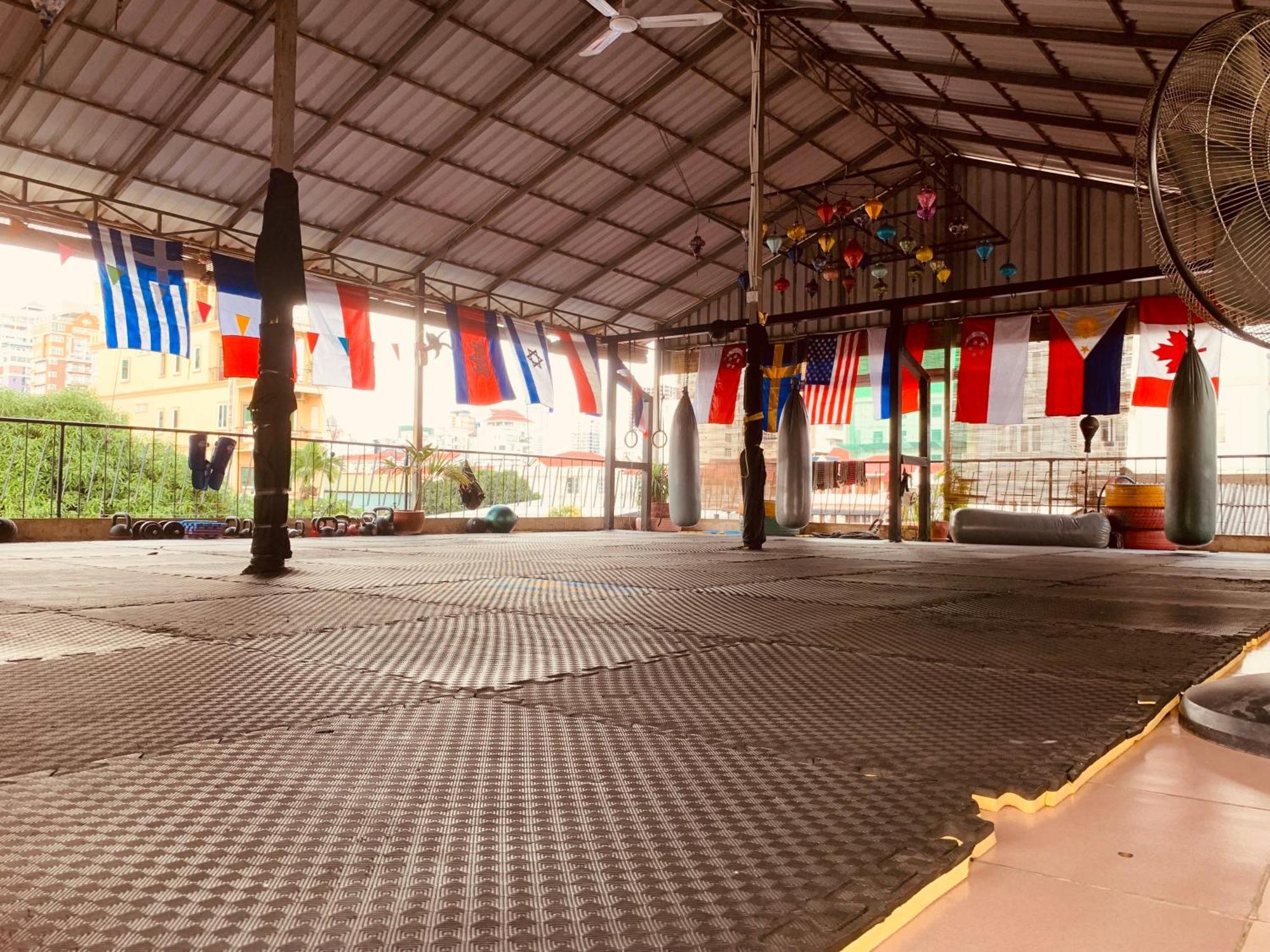 Villa Martial Arts Gym & Guesthouse Phnom Penh Exterior photo